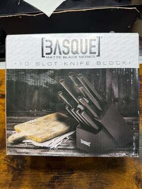 Basque Matte Black Series 10 Slot Wood Countertop Knife Block